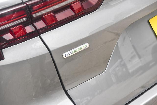 助驾驶+360°全景影像守护全家出行瓦力棋牌智能安全不妥协！领睿L2级辅(图2)